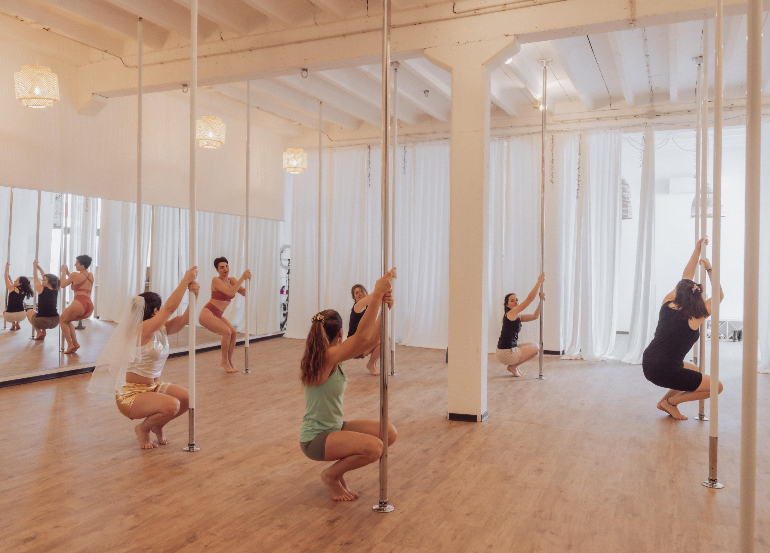 EVJF IZ Pole Dance EVJF